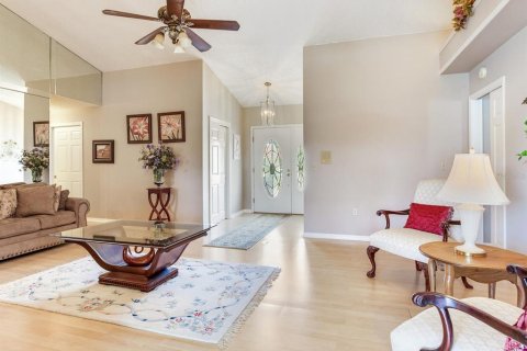 House in Sun City Center, Florida 3 bedrooms, 205.13 sq.m. № 1808025 - photo 11