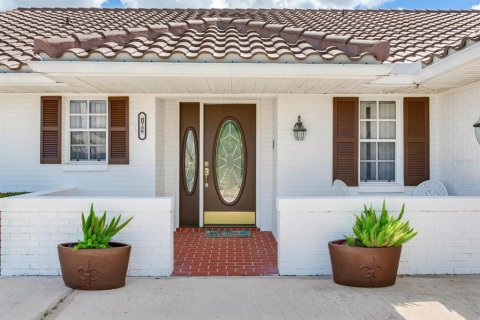 House in Sun City Center, Florida 3 bedrooms, 205.13 sq.m. № 1808025 - photo 5