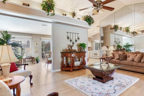 House in Sun City Center, Florida 3 bedrooms, 205.13 sq.m. № 1808025 - photo 9