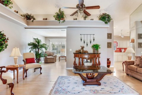 House in Sun City Center, Florida 3 bedrooms, 205.13 sq.m. № 1808025 - photo 6
