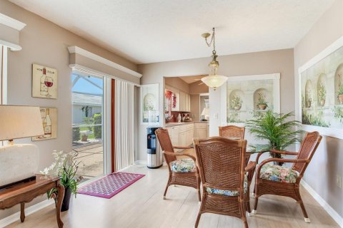 House in Sun City Center, Florida 3 bedrooms, 205.13 sq.m. № 1808025 - photo 22