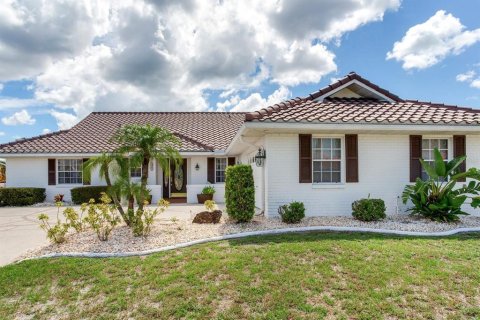 House in Sun City Center, Florida 3 bedrooms, 205.13 sq.m. № 1808025 - photo 4