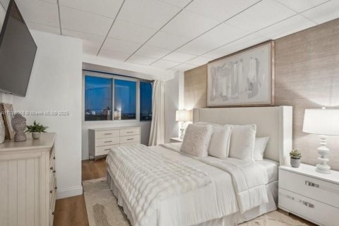 Снять в аренду кондоминиум в Форт-Лодердейл, Флорида 1 спальня, 54.35м2, № 1958801 - фото 15