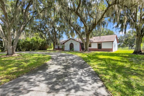 Villa ou maison à louer à Kissimmee, Floride: 4 chambres, 210.33 m2 № 2280076 - photo 23
