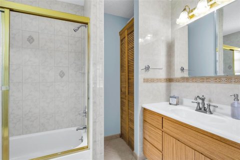 Villa ou maison à louer à Kissimmee, Floride: 4 chambres, 210.33 m2 № 2280076 - photo 12