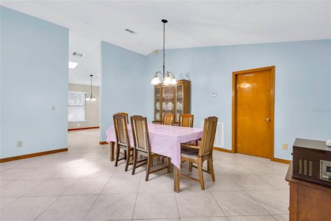 Villa ou maison à louer à Kissimmee, Floride: 4 chambres, 210.33 m2 № 2280076 - photo 7
