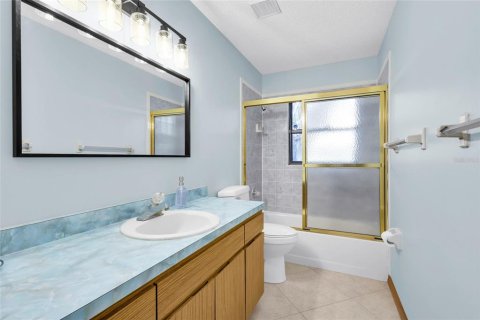 Villa ou maison à louer à Kissimmee, Floride: 4 chambres, 210.33 m2 № 2280076 - photo 16