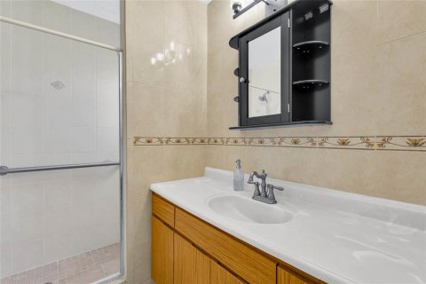 Villa ou maison à louer à Kissimmee, Floride: 4 chambres, 210.33 m2 № 2280076 - photo 9
