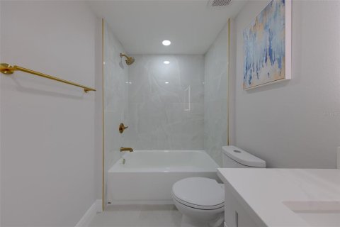 Casa en venta en Pinellas Park, Florida, 3 dormitorios, 141.03 m2 № 2425727 - foto 28