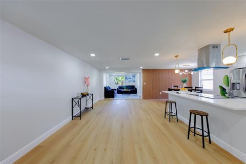 Casa en venta en Pinellas Park, Florida, 3 dormitorios, 141.03 m2 № 2425727 - foto 5