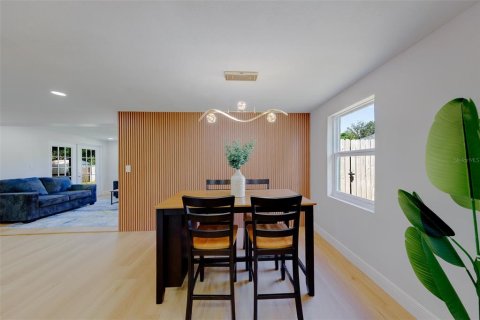 Casa en venta en Pinellas Park, Florida, 3 dormitorios, 141.03 m2 № 2425727 - foto 10