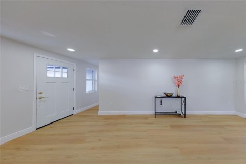 Casa en venta en Pinellas Park, Florida, 3 dormitorios, 141.03 m2 № 2425727 - foto 3
