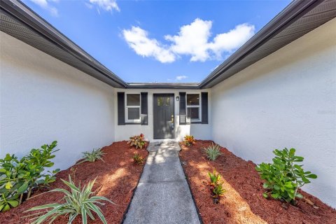 Casa en venta en Pinellas Park, Florida, 3 dormitorios, 141.03 m2 № 2425727 - foto 2