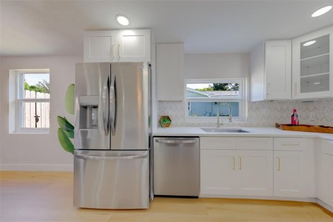 Casa en venta en Pinellas Park, Florida, 3 dormitorios, 141.03 m2 № 2425727 - foto 14