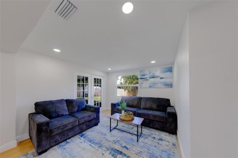 Casa en venta en Pinellas Park, Florida, 3 dormitorios, 141.03 m2 № 2425727 - foto 18