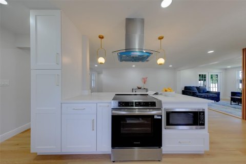 Casa en venta en Pinellas Park, Florida, 3 dormitorios, 141.03 m2 № 2425727 - foto 13
