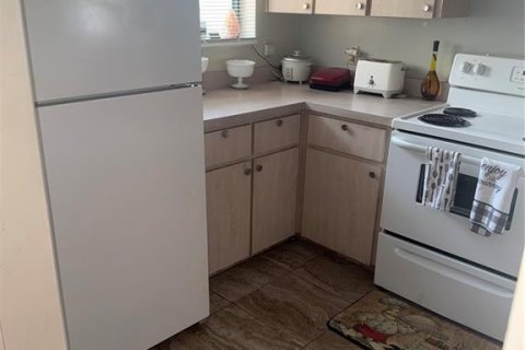 Townhouse in Kissimmee, Florida 2 bedrooms, 95.13 sq.m. № 1879667 - photo 17
