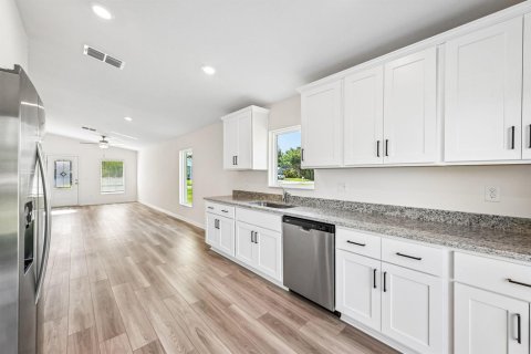Villa ou maison à vendre à St. Lucie, Floride: 2 chambres, 95.88 m2 № 2086094 - photo 12