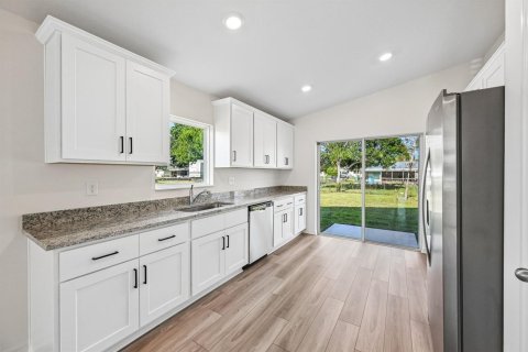 Villa ou maison à vendre à St. Lucie, Floride: 2 chambres, 95.88 m2 № 2086094 - photo 15