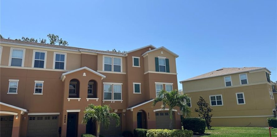 Townhouse in Lakewood Ranch, Florida 2 bedrooms, 98.85 sq.m. № 1822699