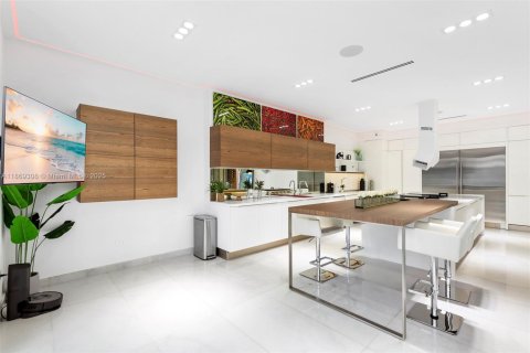 Villa ou maison à louer à Pinecrest, Floride: 7 chambres, 756.5 m2 № 1979395 - photo 15