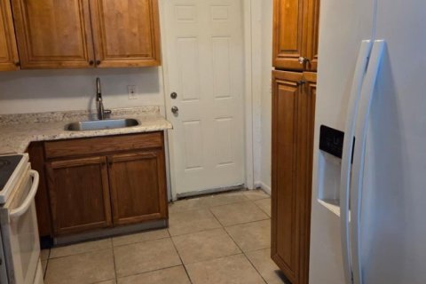 Adosado en venta en Riviera Beach, Florida, 4 dormitorios, 164.25 m2 № 2083218 - foto 6
