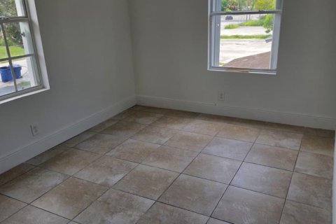 Adosado en venta en Riviera Beach, Florida, 4 dormitorios, 164.25 m2 № 2083218 - foto 10
