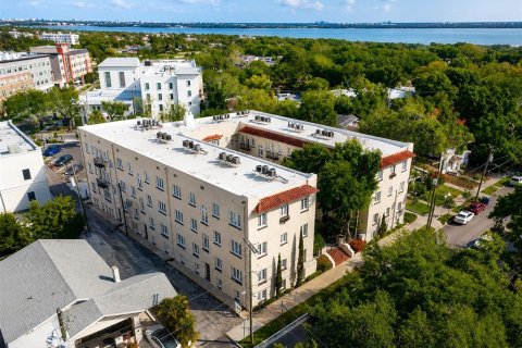 Condominio en venta en Tampa, Florida, 1 dormitorio, 59.92 m2 № 2318811 - foto 10