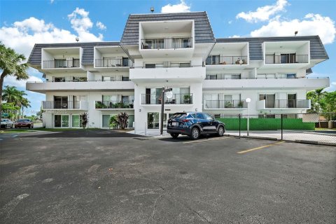 Купить кондоминиум в Майами, Флорида 1 спальня, 65.96м2, № 1959251 - фото 5