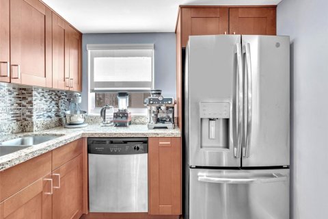 Снять в аренду кондоминиум в Майами-Бич, Флорида 2 спальни, 98.85м2, № 2080959 - фото 24