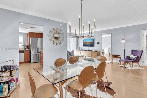 Снять в аренду кондоминиум в Майами-Бич, Флорида 2 спальни, 98.85м2, № 2080959 - фото 15