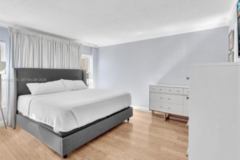 Снять в аренду кондоминиум в Майами-Бич, Флорида 2 спальни, 98.85м2, № 2080959 - фото 28