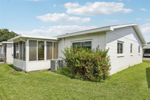 Condominio en venta en Pinellas Park, Florida, 2 dormitorios, 88.26 m2 № 1906342 - foto 28