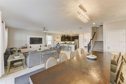 Купить виллу или дом в Киссимми, Флорида 13 комнат, 399.76м2, № 985505 - фото 19