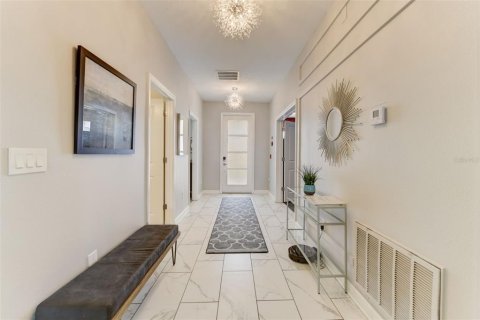 Купить виллу или дом в Киссимми, Флорида 13 комнат, 399.76м2, № 985505 - фото 8