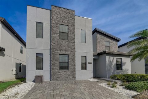 Купить виллу или дом в Киссимми, Флорида 13 комнат, 399.76м2, № 985505 - фото 3