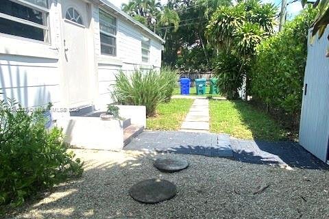 Casa en venta en Miami, Florida, 1 dormitorio № 1978123 - foto 5
