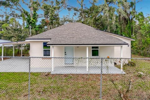 House in Tampa, Florida 3 bedrooms, 112.23 sq.m. № 2402785 - photo 3