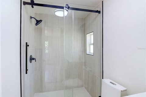House in Tampa, Florida 3 bedrooms, 112.23 sq.m. № 2402785 - photo 30