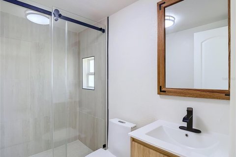 House in Tampa, Florida 3 bedrooms, 112.23 sq.m. № 2402785 - photo 29