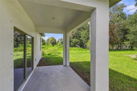Villa ou maison à vendre à North Port, Floride: 4 chambres, 168.15 m2 № 2338875 - photo 8