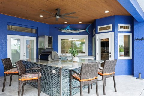 Villa ou maison à vendre à Apollo Beach, Floride: 4 chambres, 253.81 m2 № 2323143 - photo 21