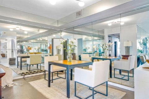 Купить кондоминиум в Майами, Флорида 2 спальни, 108.14м2, № 2015359 - фото 4