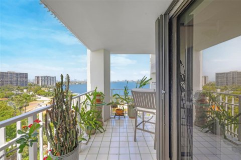 Купить кондоминиум в Майами, Флорида 2 спальни, 108.14м2, № 2015359 - фото 10