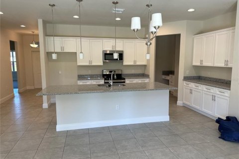 House in North Port, Florida 3 bedrooms, 208.84 sq.m. № 2211988 - photo 8