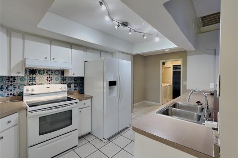 Villa ou maison à louer à Port Charlotte, Floride: 3 chambres, 184.04 m2 № 1883219 - photo 6