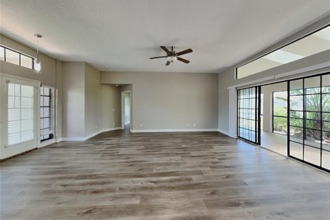 Villa ou maison à louer à Port Charlotte, Floride: 3 chambres, 184.04 m2 № 1883219 - photo 4