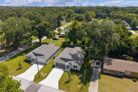Villa ou maison à vendre à Wildwood, Floride: 3 chambres, 146.69 m2 № 2285642 - photo 7
