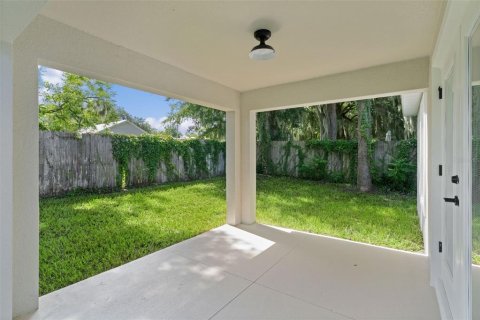 Villa ou maison à vendre à Wildwood, Floride: 3 chambres, 146.69 m2 № 2285642 - photo 15