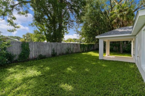 Villa ou maison à vendre à Wildwood, Floride: 3 chambres, 146.69 m2 № 2285642 - photo 13